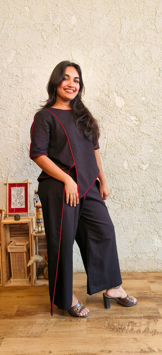 Off Duty Chic - Black