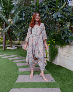 PEACH KHAKHEE ABSTRACT PRINT RELAXED JUMPSUIT WITH SLEEVES ( COMES WITH BELT)