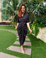 Load image into Gallery viewer, BLACK LONG SHIRT DRAPE DRESS
