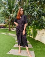 Load image into Gallery viewer, BLACK LONG SHIRT DRAPE DRESS
