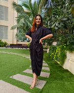 Load image into Gallery viewer, BLACK LONG SHIRT DRAPE DRESS
