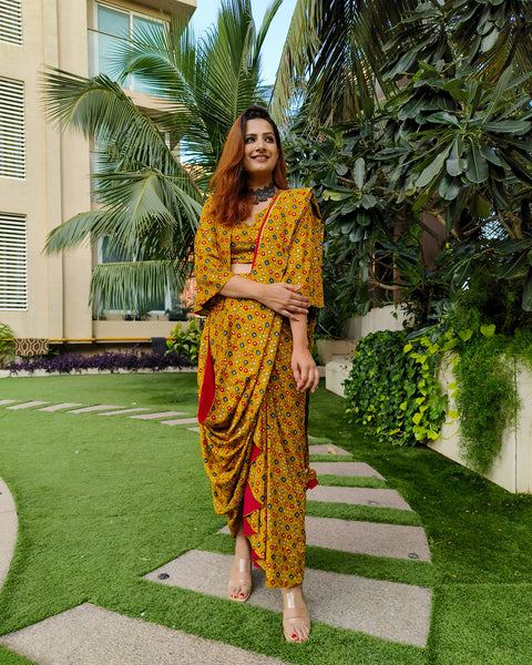 MUSTARD ABSTRACT PRINTED SAREE SKIRT WITH BLOUSE AND FLARED JACKET
