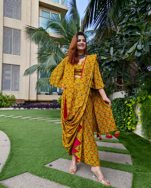 MUSTARD ABSTRACT PRINTED SAREE SKIRT WITH BLOUSE AND FLARED JACKET