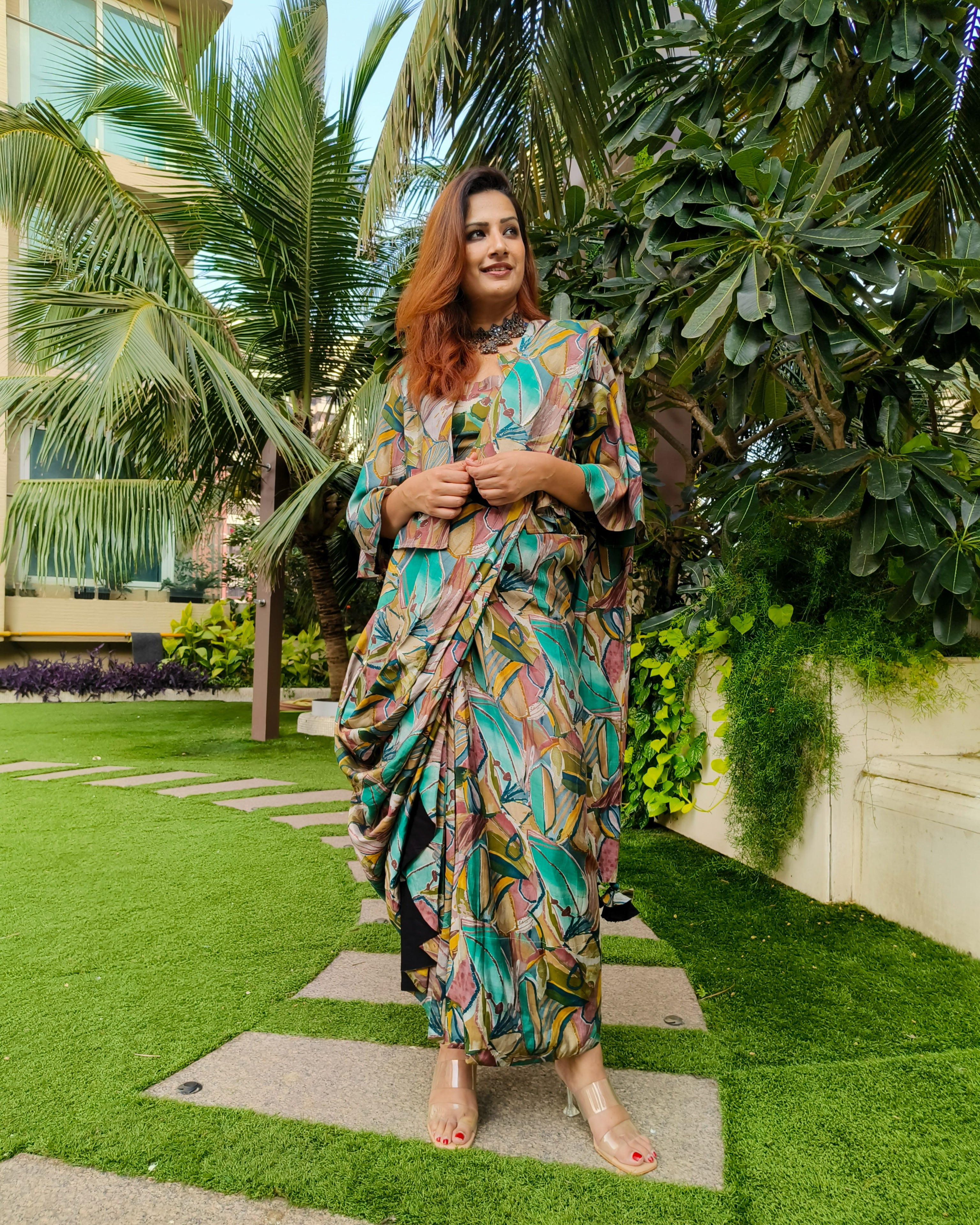 GREEN ABSTRACT PRINTED SAREE SKIRT WITH BLOUSE AND FLARED JACKET