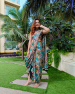 Load image into Gallery viewer, GREEN ABSTRACT PRINTED SAREE SKIRT WITH BLOUSE (without Jacket)
