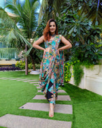 Load image into Gallery viewer, GREEN ABSTRACT PRINTED SAREE SKIRT WITH BLOUSE (without Jacket)
