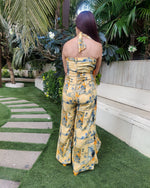 Load image into Gallery viewer, YELLOW BLUE ABSTRACT HALTER NECK FLARED DRAPE JUMPSUIT
