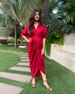 Load image into Gallery viewer, RED LONG SHIRT DRAPE DRESS
