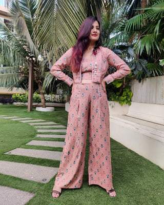 PEACH LUREX QUIRK PRINT SHORT JACKET PAIRED TUBE BUSTIER AND FLARE PANTS