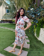 Load image into Gallery viewer, #FRILLZONE - IVORY FLORAL PRINTED PUFF SLEEVES LONG SHIRT DRESS
