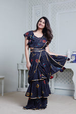 Load image into Gallery viewer, NAVY GOLD FOIL LAYERED SKIRT SAREE WITH BLOUSE &amp; WAIST BELT
