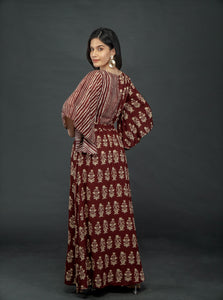 BROWN PRINTED TWO TONE FLARE TOP PAIRED WITH LONG SKIRT WITH SLIT