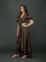 Load image into Gallery viewer, OLIVE GREEN PUFFED SLEEVES TOP WITH TIE UP DETAIL PAIRED WITH FLARED PANTS
