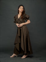 Load image into Gallery viewer, OLIVE GREEN PUFFED SLEEVES TOP WITH TIE UP DETAIL PAIRED WITH FLARED PANTS
