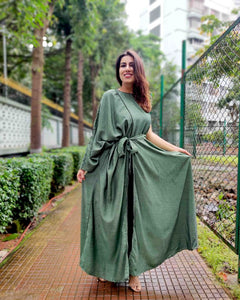 MOSS GREEN LONG FREESIZE TOP WITH SLIT AND BLACK PANTS