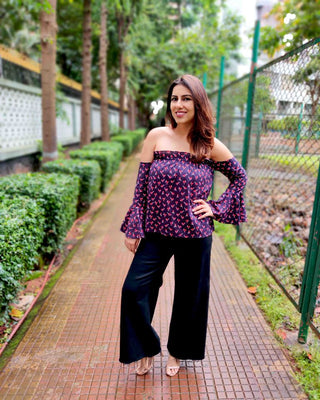 OFF SHOULDER NAVY BIRD PRINT TOP