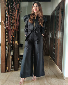 BLACK FRONT GOLDEN ZIP OPENING HIGH BAND COLLAR JUMPSUIT WITH PUFF SLEEVE & BELT