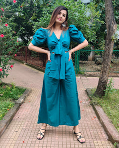 TEAL FRONT TIE UP AND PUFFED SHORT SLEEVED JUMPSUIT