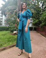 Load image into Gallery viewer, TEAL FRONT TIE UP AND PUFFED SHORT SLEEVED JUMPSUIT
