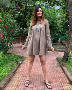 KHAKHEE GREEN COTTON LINEN MID DRESS WITH BELL SLEEVES