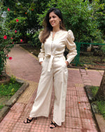 Load image into Gallery viewer, OFFWHITE GOLD THIN STRIPE FRONT ZIP OPENING HIGH BAND COLLAR JUMPSUIT WITH PUFF SLEEVE &amp; BELT
