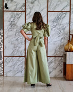 Load image into Gallery viewer, PISTA FRONT TIE UP AND PUFFED SHORT SLEEVED JUMPSUIT
