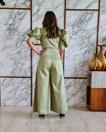 Load image into Gallery viewer, PISTA FRONT TIE UP AND PUFFED SHORT SLEEVED JUMPSUIT
