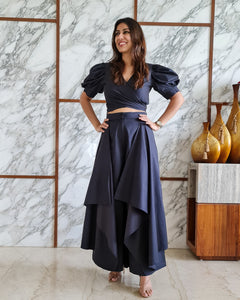 CHARCOAL BLACK PUFFED SLEEVES TOP WITH TIE UP DETAIL PAIRED WITH FLARED PANTS