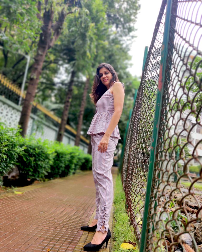 STRIPED PEPLUM TIE-UP STRAPED TOP WITH EASY FIT PANTS