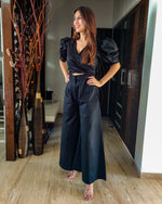 Load image into Gallery viewer, BLACK FRONT TIE UP AND PUFFED SHORT SLEEVED JUMPSUIT
