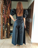 Load image into Gallery viewer, BLACK FRONT TIE UP AND PUFFED SHORT SLEEVED JUMPSUIT
